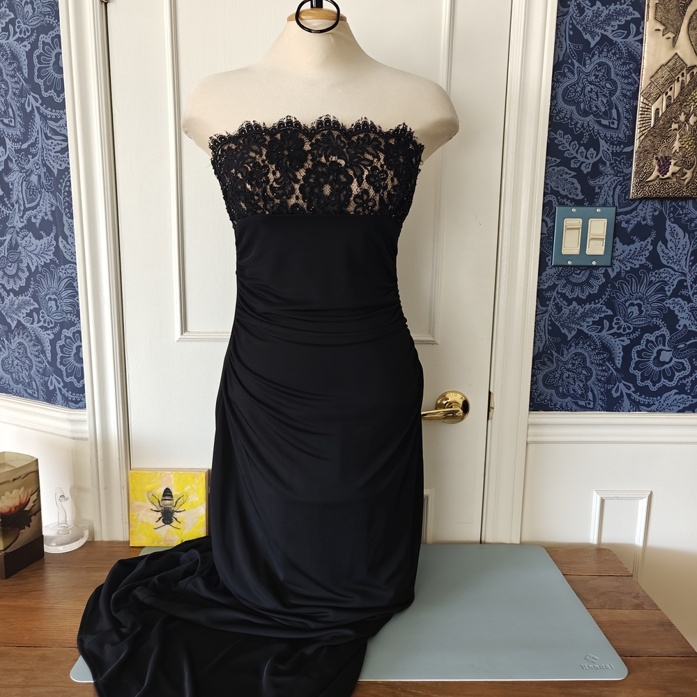 Elegant Black Strapless Dress with Lace Size 12 - formal, y2k, evening, party